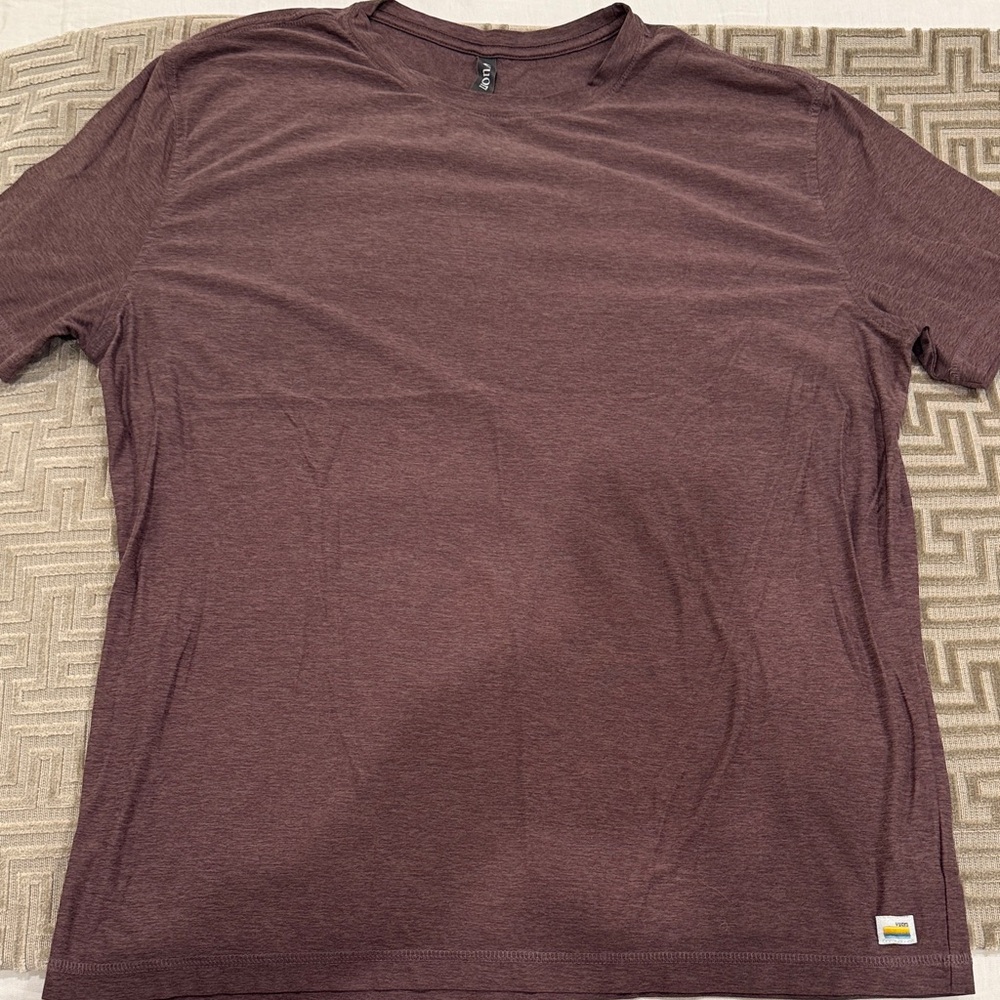 Vuori Men's Maroon Short Sleeve Tee